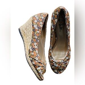 Life Stride Wedge Heels Floral Sandals Flowers Boho Size 6.5